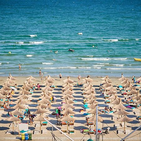 Rusty Sands Apt Spa N Pools Beach Resort Năvodari Exterior foto