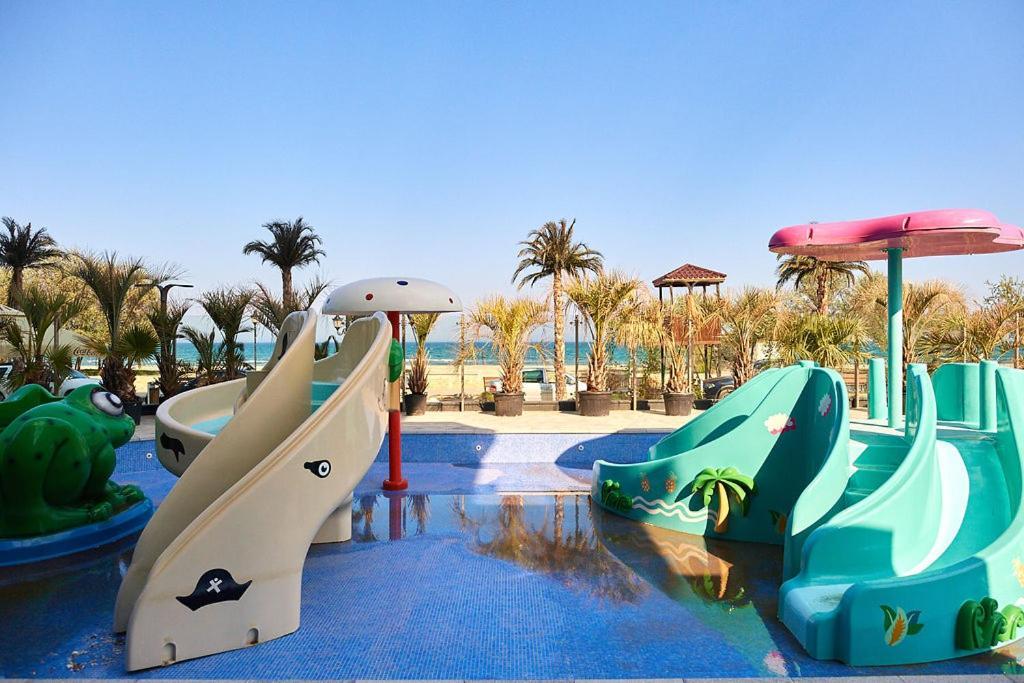 Rusty Sands Apt Spa N Pools Beach Resort Năvodari Exterior foto