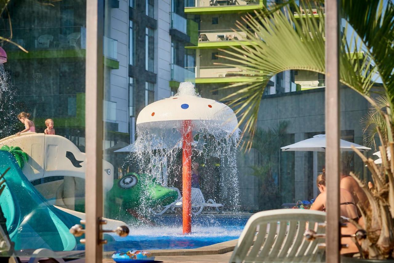 Rusty Sands Apt Spa N Pools Beach Resort Năvodari Exterior foto