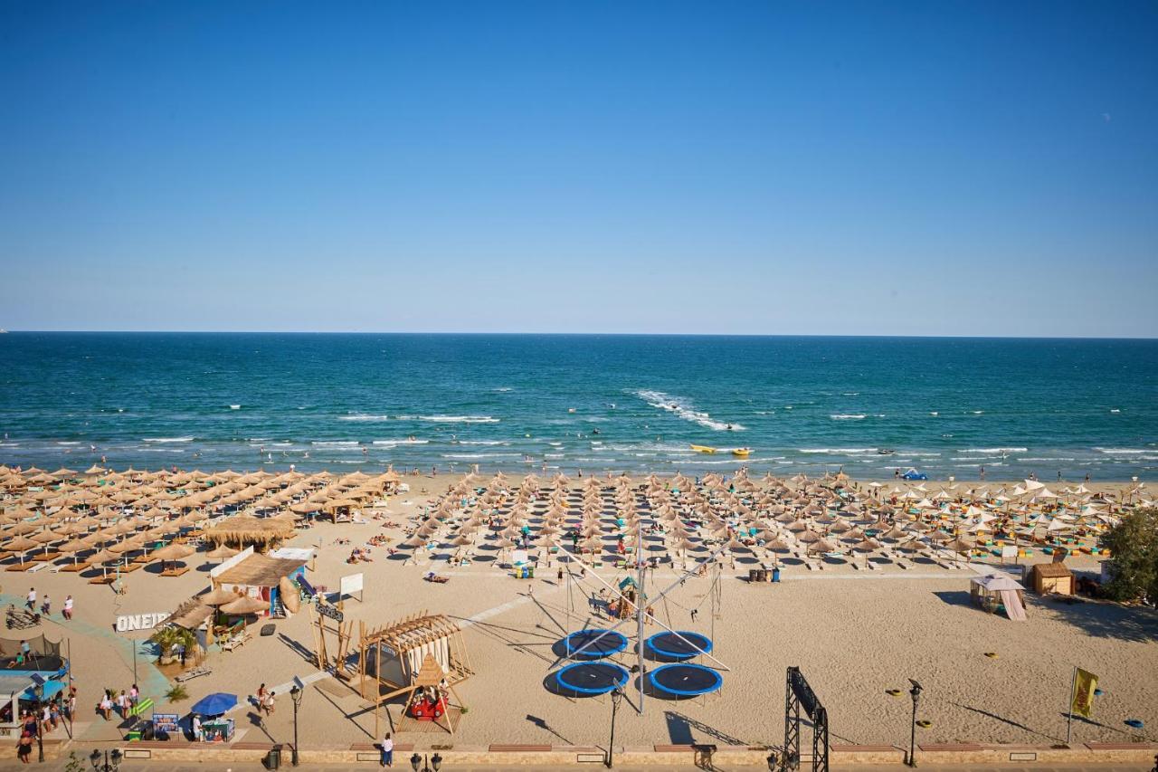 Rusty Sands Apt Spa N Pools Beach Resort Năvodari Exterior foto