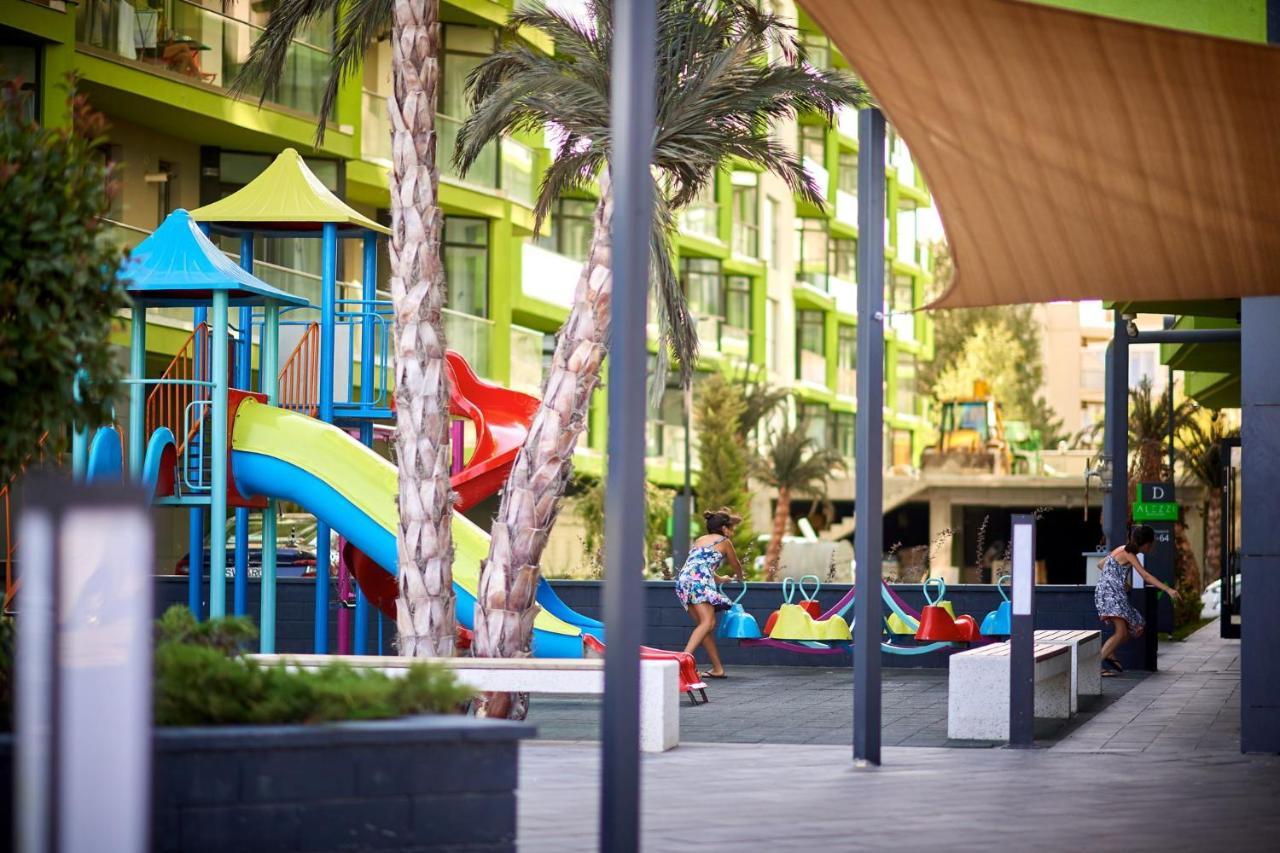Rusty Sands Apt Spa N Pools Beach Resort Năvodari Exterior foto